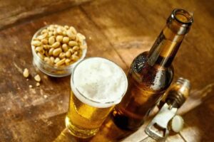Which Snack Do Drinkers Love Most? This Simple ₹10 Treat Tops the List!