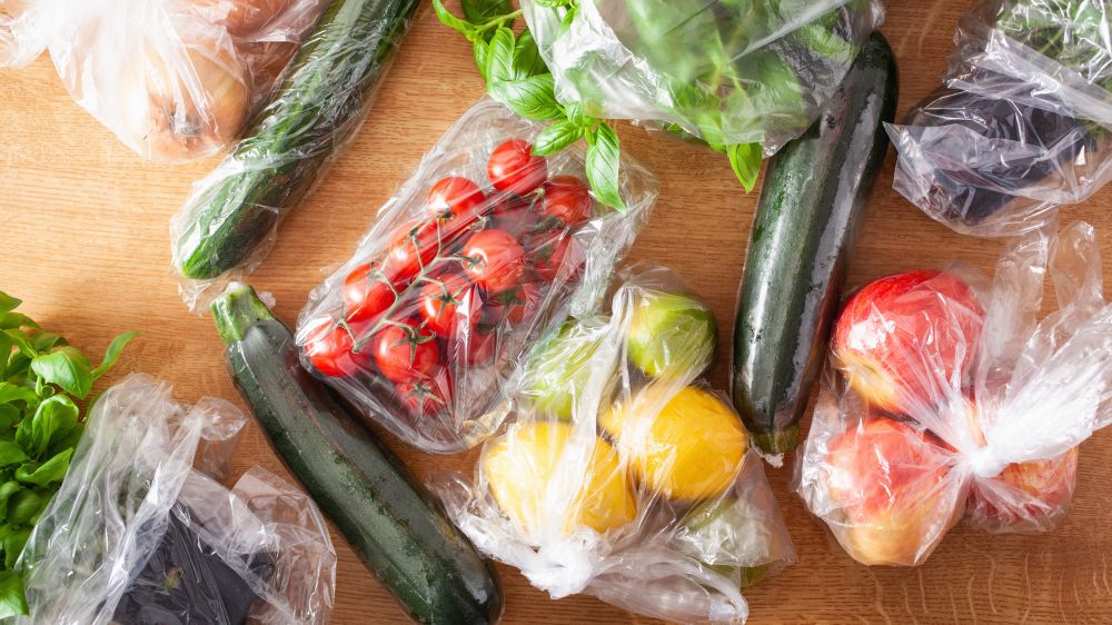 Why You Should Stop Using Plastic Wrap for Fruits and Vegetables — And What to Use Instead
