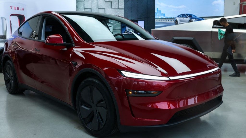 Tesla’s Grand Indian Debut: Book the Model Y Luxury EV for Just ₹22,220 – But Know the Full Picture