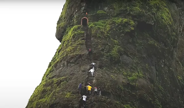 Harihar Fort: India’s Daring Stairway to the Skies Blending Thrill, History, and Spiritual Mystery near Nashik 