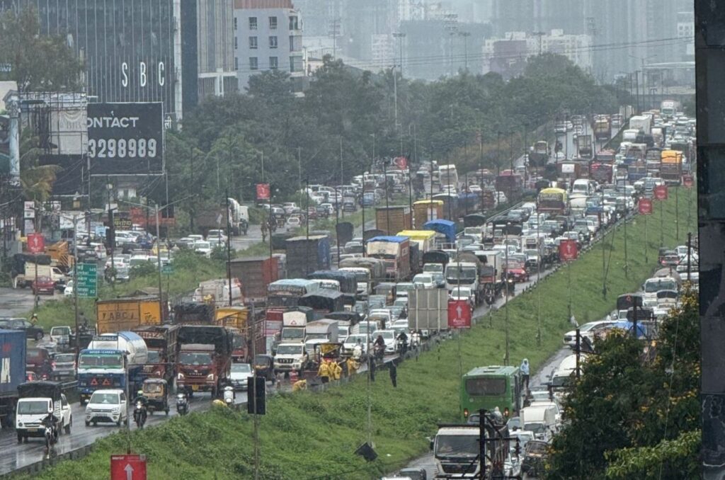 Pune: Traffic Chaos Grips Baner-Balewadi As Rain, Roadwork And Encroachments Trigger Gridlock