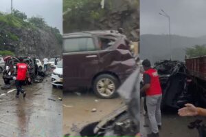 Major Accident on Mumbai-Pune Expressway: 18-20 Vehicles Collide, 5 km Long Traffic Jam  