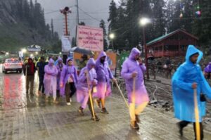 Amarnath Yatra Halted Due To Heavy Rains; No Movement From Base Camps 