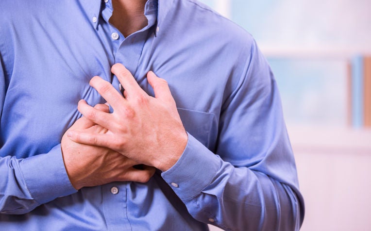 Alone at Home During a Heart Attack? Lifesaving Steps You Must Know to Stay Safe Until Help Arrives