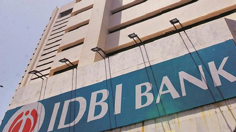 SEBI Clears LIC Reclassification as Public Shareholder, Paving Way for IDBI Bank Privatization