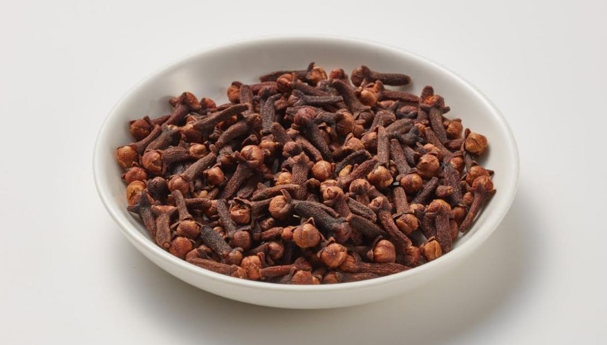 5 Health Benefits of Eating Cloves Every Day that Will Completely Surprise You