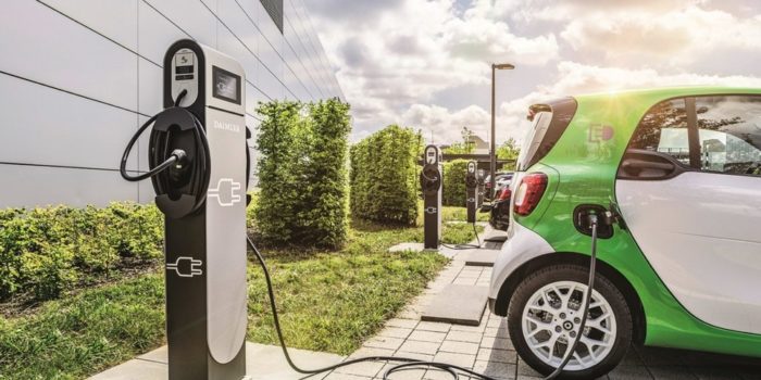 India’s EV Charging Station Boom: No Licence Needed, Earnings Can Touch ₹25 Lakh a Year