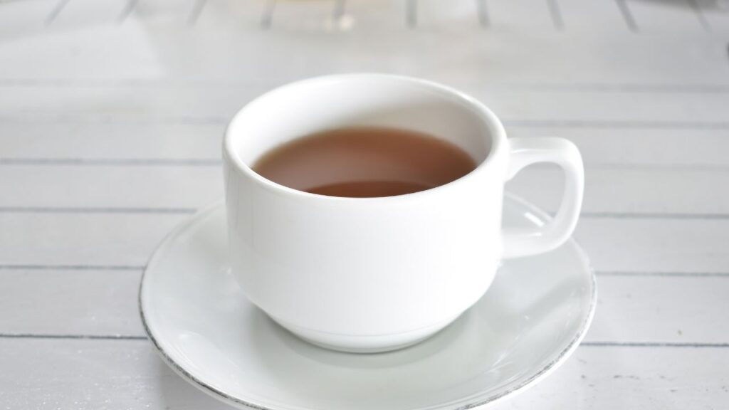 Love Tea After Meals? Here’s Why It Could Be Harming Your Health