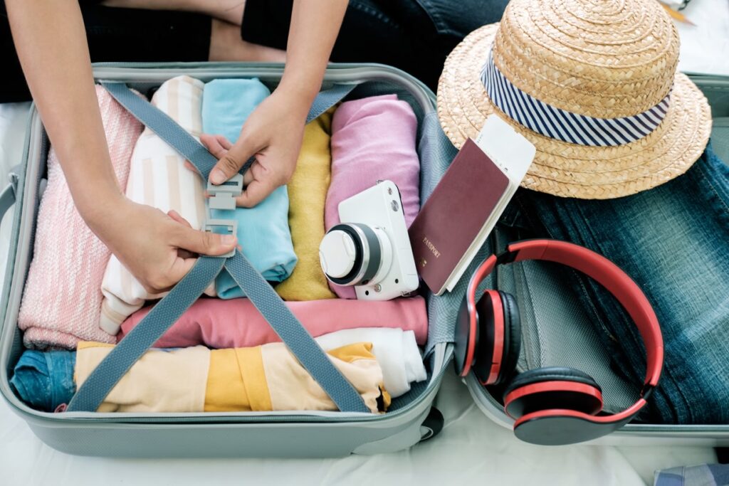 Planning a Trip from India to the UAE? Here’s What You Should Avoid Packing in Your Hand Luggage