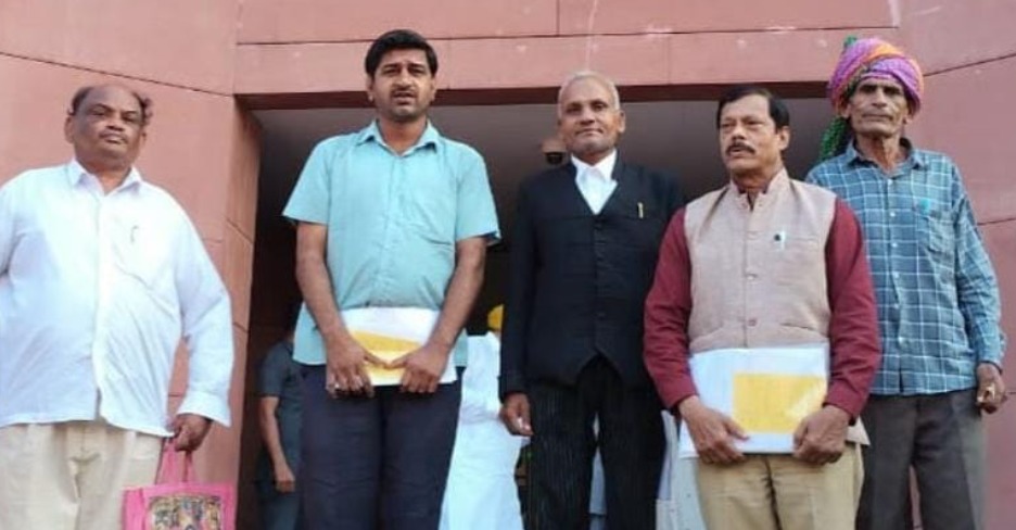 Pune Youth Surprises All, Files Nomination for Vice President Election