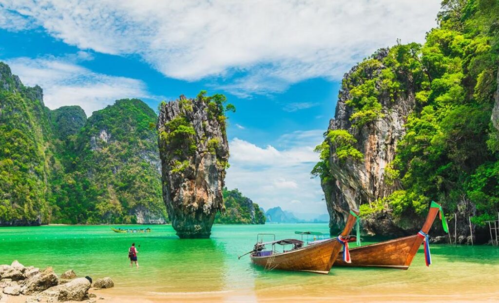 Thailand to Boost Tourism by Offering Free Domestic Flights to 200,000 Tourists