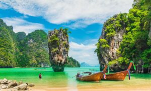 Thailand to Boost Tourism by Offering Free Domestic Flights to 200,000 Tourists
