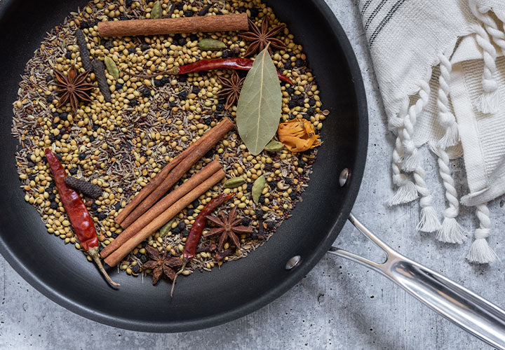 How to Avoid Spices from Turning Bitter When Fried