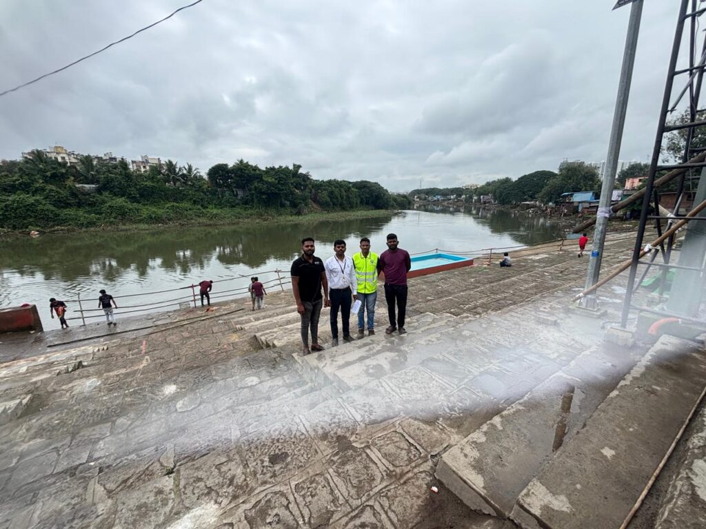 PCMC Deploys Lifeguards At 27 Immersion Ghats For Safety Amid Ganeshotsav 2025Â