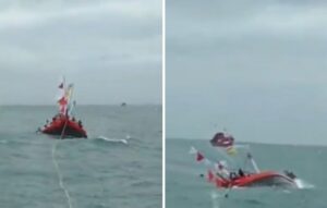 Big Breaking News! Boat Capsizes In Raigad; Rescue Op Underway