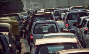 ‘Thinking of Working in BKC? Better Live Close By’: Office Goers Share the Harsh Reality of Mumbai Commute