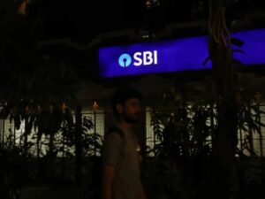 3 Armed Men in Military Uniform Loot Karnataka SBI Branch, Flee With 20 Kg Gold and Rs 1 Crore Cash