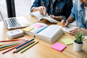 What’s the Best Time to Study—Before Bed or After Waking? Here’s a Side-by-Side Look