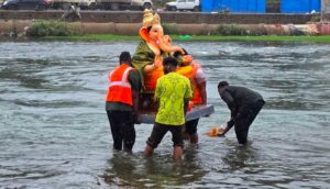Pune Fire Brigade Ensures Safe Ganesh Visarjan 2025 with 120 Lifeguards at 12 Visarjan Spots 