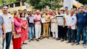 Illegal Parking Chaos At Wakad's Chowdhary Park; Residents Protest, Demand Action