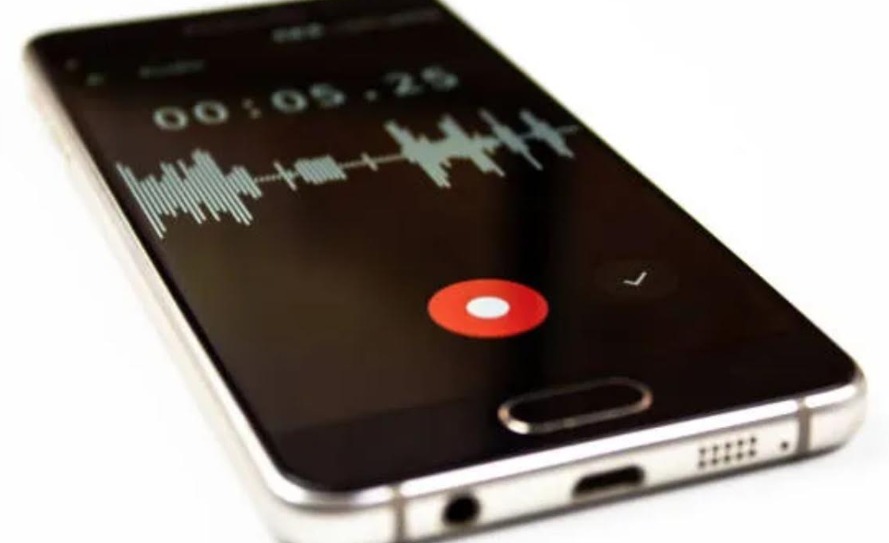 Mumbai Bank Employee Abuses Army Jawan in Viral Loan Call; Audio Leaves Nation Shocked