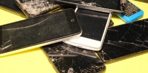 If You’re Planning to Sell Your Old Phone, Do This First to Prevent Data Theft