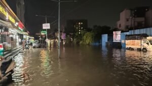 Pune: Pashan records 140 mm while Lohegaon sees 112 mm Rainfall; Waterlogging, Traffic snarls hits city