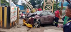 Mumbai-Pune Expressway: Car Collides On Toll Divider Near Khalapur, Five Injured