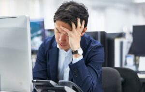 5 Reasons People Can’t Handle Your Growth — And How Tall Poppy Syndrome Is Behind It All