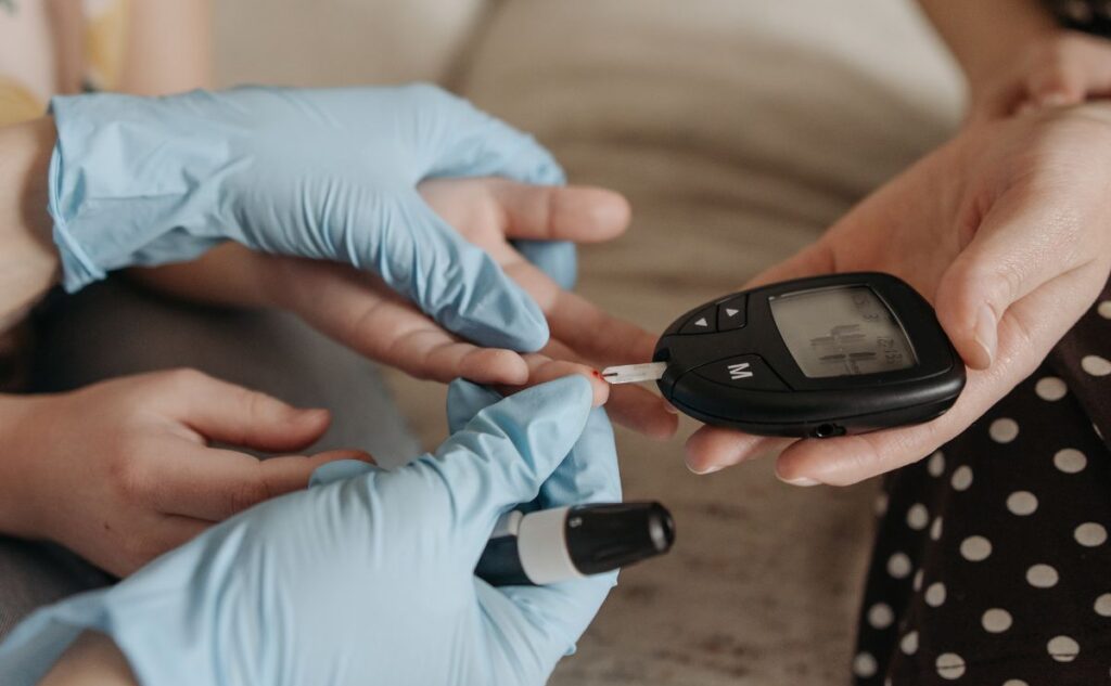 6 Simple Mistakes That Might Be Making Your Blood Sugar Reading Inaccurate