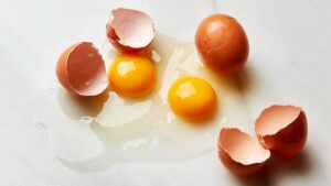 Brown Eggs vs. White Eggs: Is There Really a Better Choice? Here’s What You Should Know