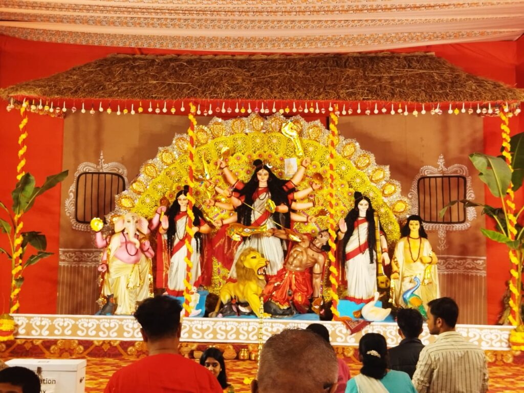 Pune: Bangiya Samsad Nagar Road In Viman Nagar Celebrates 21 Years Of Durga Puja, Gears Up For Sindhur Khela