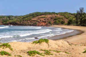 Mithmumbari Beach: Konkan’s Hidden Coastal Gem Near Devgad