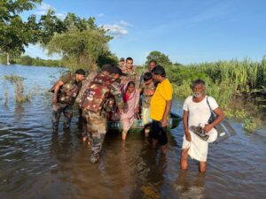 Indian Army Undertakes Flood Relief Operations In Parbhani, Rescues 34 Civilians Including 1 Pregnant Woman