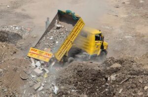 Pune: Kondhwa Residents Raise Alarm Over Massive Dumping Behind Kumar Sansar Society, Seek Urgent PMC Action