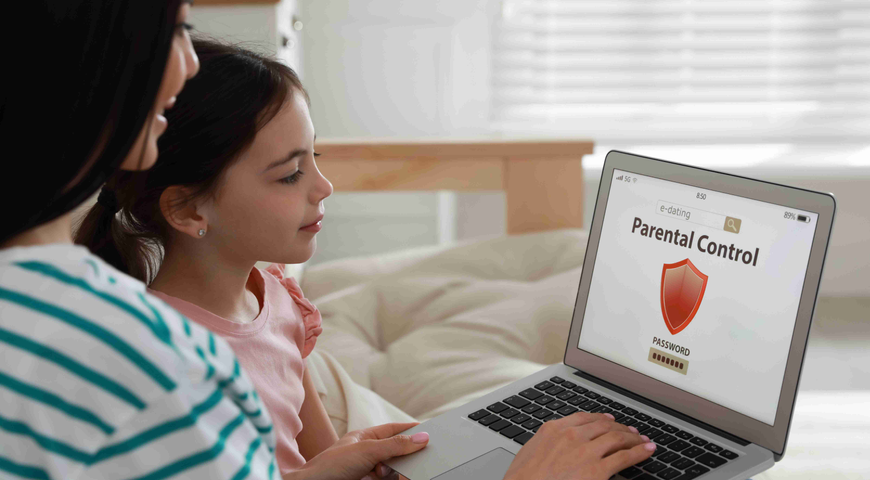 ' I’d Never Let My Kids Do......’: Cybersecurity Expert Shares Vital Online Safety Rules for Children