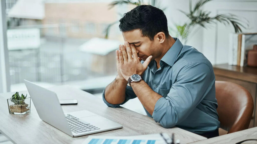 Viral Post: "I'm tired now, ....."; Young man quits job worth Rs 14 lakh in just 9 days for Peace of Mind