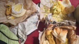Outrage in Dombivli: Maggots Found in Chutney at Popular Gajanan Vada Pav Stall, Shop Sealed After Inspection