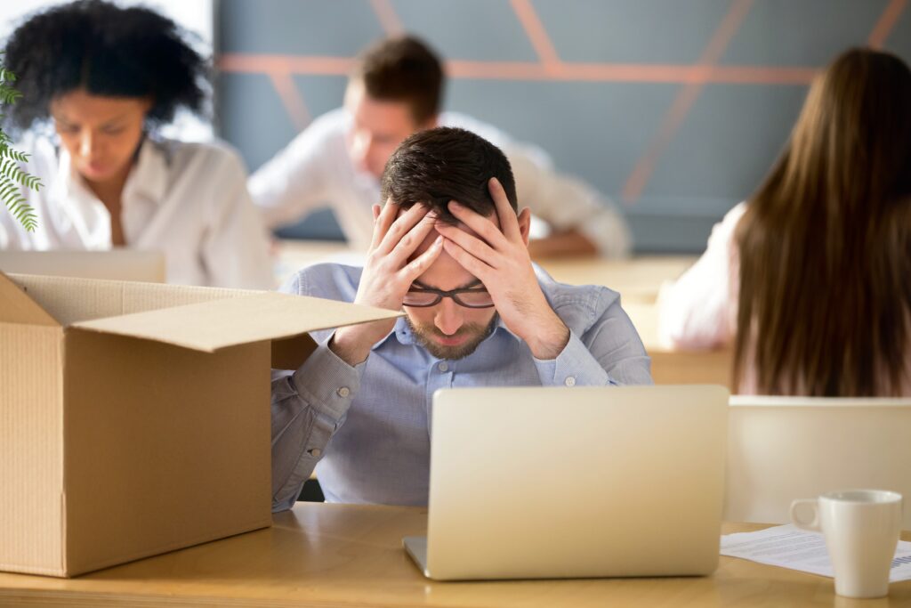 Viral Post Reveals Growing Distress Among Mid-career Tech Professionals: IITian Earning ₹70 LPA Struggles To Find Work Months After Layoff