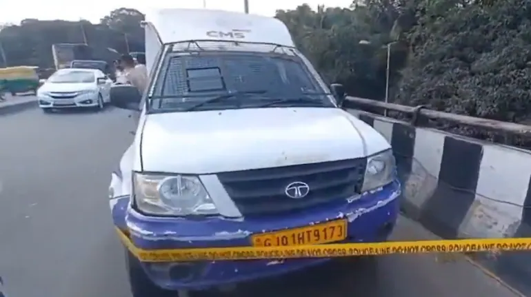 Men Posing as Tax Officials Rob ATM Cash Van, Escape With ₹7 Crore in Bengaluru