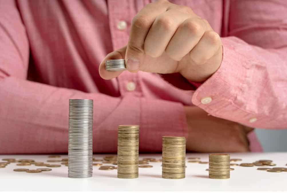 How Much You Must Invest To Build A Rs 10 Crore Retirement Corpus: Age-Wise SIP Breakdown Explained