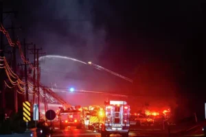 At Least Seven Killed After Cargo Plane Crashes at Kentucky Airport, Fire Spreads to Nearby Businesses