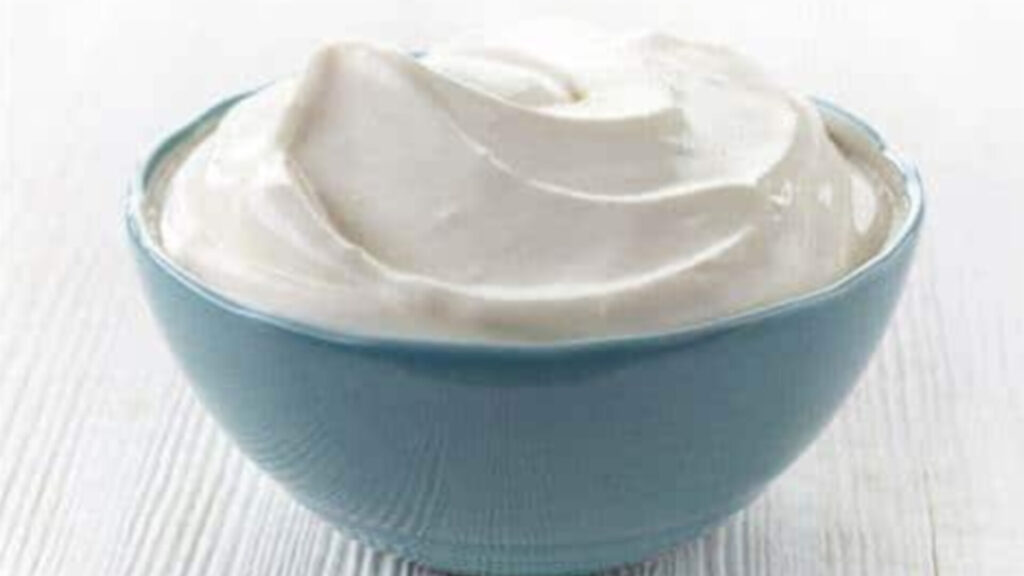 Winter Kitchen Tip: Make Thick, Creamy Yogurt at Home With These Simple Tricks