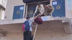 Viral Video Shows Customers Climbing Ladder to Enter SBI Branch in Odisha After Demolition Drive