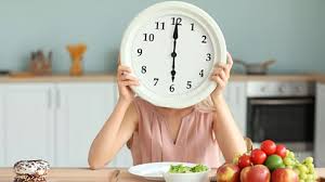 What Is The Correct Time For Lunch? Experts Explain Why Eating After 3–4 PM Can Be Harmful