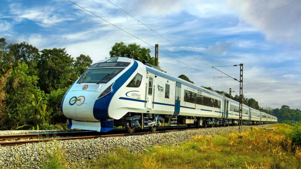 Vande Bharat’s Festive Triumph: Pune–Nagpur Route Logs 145% Occupancy, Records High Earnings of ₹2.6 Crore