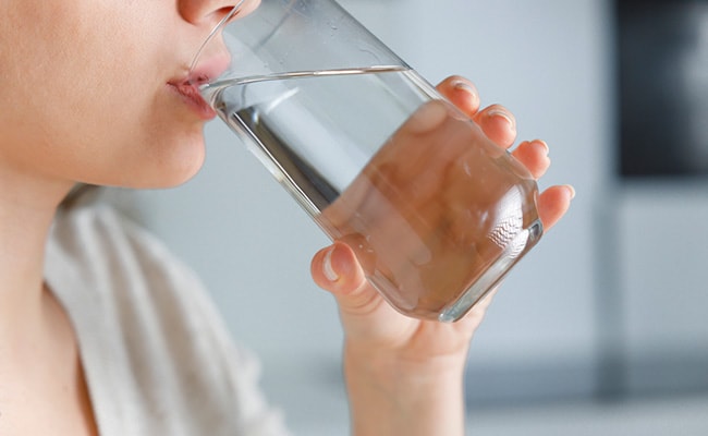Winter Hydration Alert: 5 Key Signs You Might Be Severely Dehydrated
