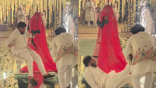 Wedding Photographer’s Slip During Bridal Entry Steals the Spotlight; Video Goes Viral: ‘Camera uska gira, jaan meri gayi’