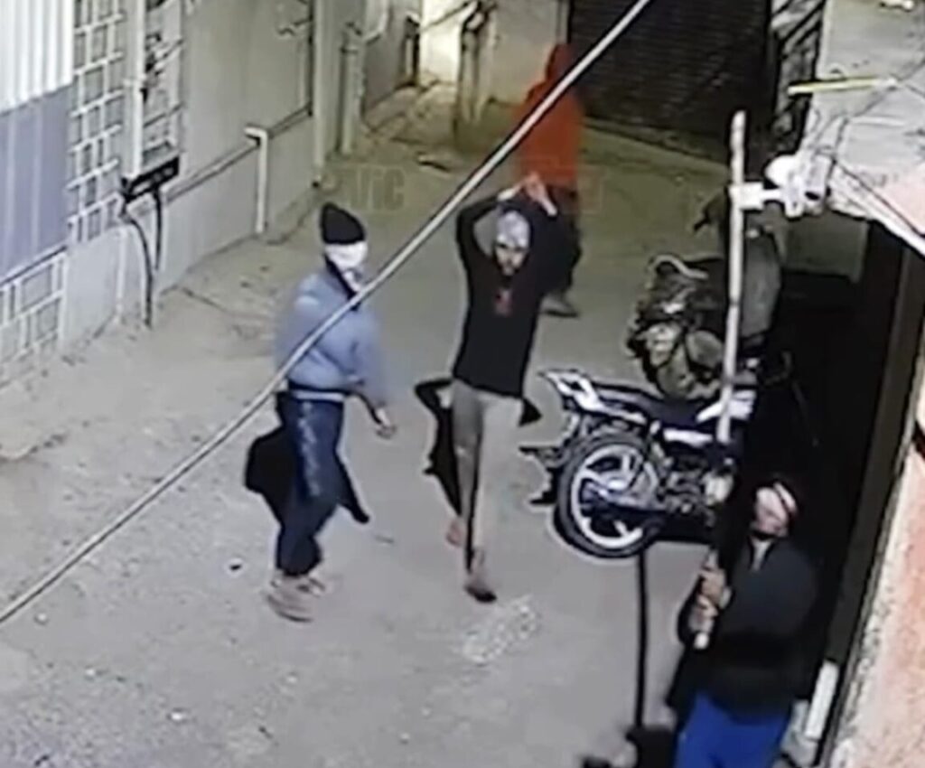 Pune: Masked Miscreants Caught On Camera While Vandalising CCTV In Hadapsar; Police Launch Search
