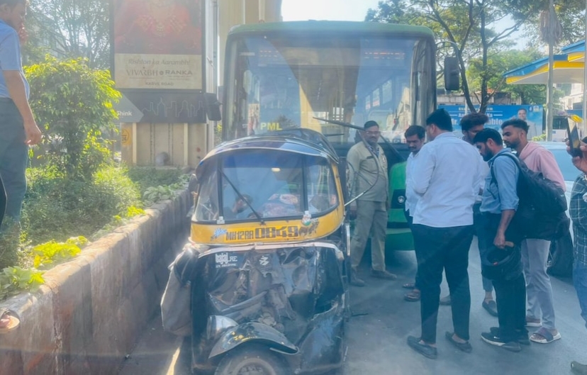 Pune Accident: PMPML Bus Hits Auto-Rickshaw on Karve Road, Three Seriously Injured